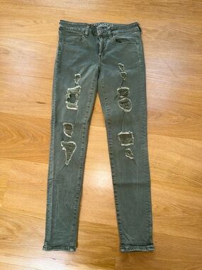 American Eagle Outfitters Olive Green Distressed Skinny Jeans